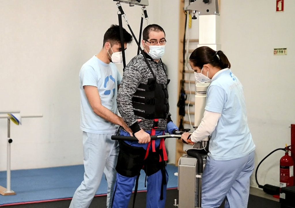 A importância da Fisioterapia Neurológica na reabilitação do paciente 1 A equipa de fisioterapeutas do Centro CEREBRO é especializada na área da Fisioterapia Neurológica.